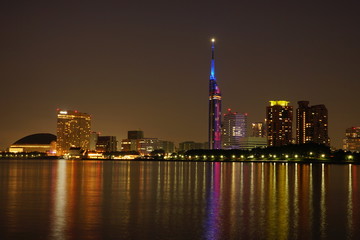 Naklejka premium 福岡シーサイドももちエリア風景夜景