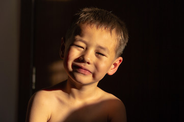 the boy woke up and without the mood