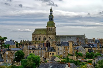 Ville de Dinan, la cath&eacute;drale,  C&ocirc;tes-d&rsquo;Armor, Bretagne, France