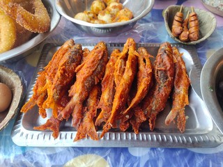 fried fish with spicy sauce