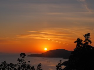 万葉岬から見る播磨灘の夕景　夕焼け空