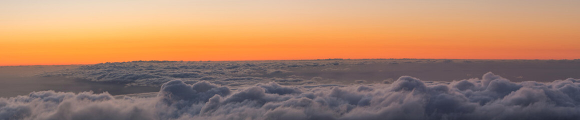 La Réunion, Cirque de Mafate Sunset over the ocean