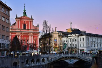 Fototapeta na wymiar Ljubljana in the evening