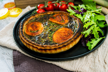 Spinach goat cheese tart with cream