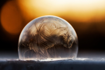Bolle di sapone e cristalli di ghiaccio © iaiaboxer