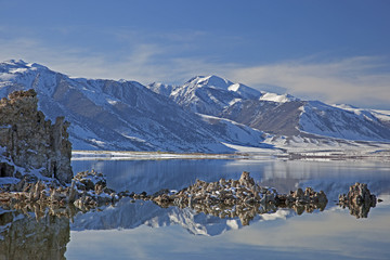 Winter landscape of Mono Lake with tufa formations and Eastern Sierra Nevada Mountains, California, USA