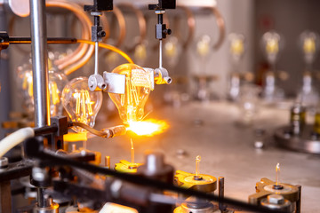 Automated workshop conveyor for production of glass lamps bulbs factory