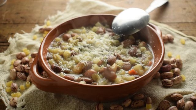Pasta e fagioli ft9112_0180 Паста с бобами