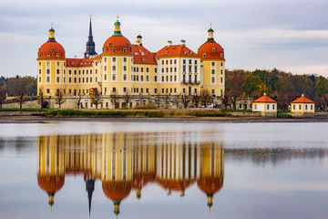 Fototapeta premium Baroque castle Moritzburg in Saxony