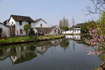 Fototapeta na wymiar Spring scenery of the ancient canal in Jiangnan, China