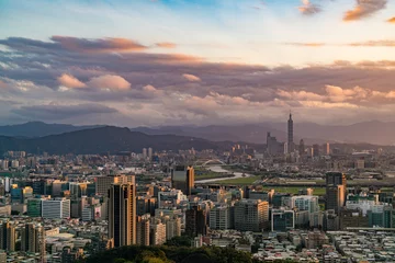 Fotobehang Taipei city skyline with sunset © tuastockphoto