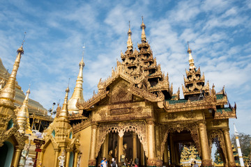 Fototapeta premium Yangon, Myanmar The beautiful view of golden Shwedagon Pagoda.