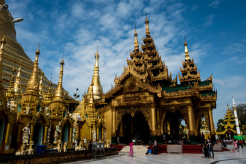 Fototapeta premium Yangon, Myanmar The beautiful view of golden Shwedagon Pagoda.
