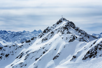 Fototapeta na wymiar Zamangspitze im Winter
