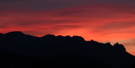 Schlafende Hexe bei Sonnenuntergang