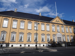 Fototapeta na wymiar Elevation of residence of Stiftsgarden in Trondheim city in Norway