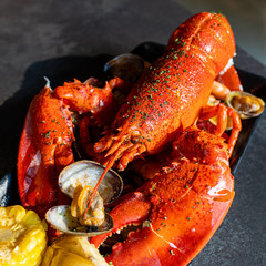 Steamed lobster with mix seafood