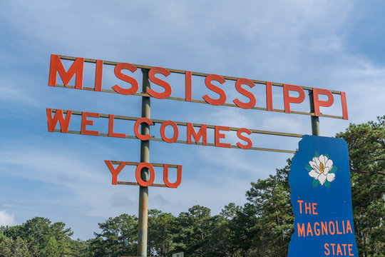 Welcome To Mississippi Road Sign