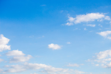 Obraz premium Bright blue sky with white clouds for background or wallpapers