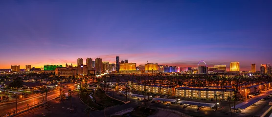 Foto op Plexiglas Las Vegas Skyline van de casino& 39 s en hotels van de Las Vegas Strip