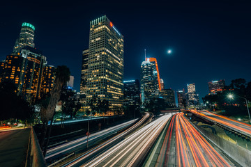 Fototapeta na wymiar Cityscape skyline view in downtown Los Angeles, California