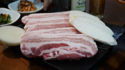 お肉　豚肉　サムギョプサル