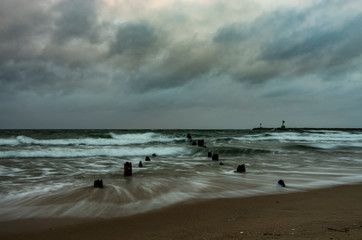 Sea landscape, waters of the Gdansk bay on a windy day. - obrazy, fototapety, plakaty