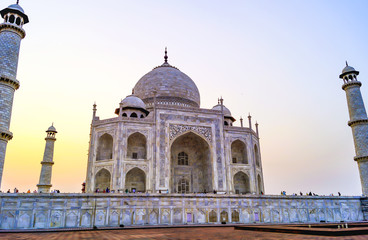 Fototapeta na wymiar Taj Mahal in Agra india