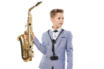 Fototapeta premium man playing saxophone