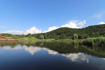Fototapeta na wymiar Noua Park and Lake in Brasov city