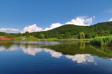 Fototapeta na wymiar Noua Park and Lake in Brasov city