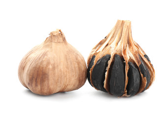 Obraz premium Black garlic on white background