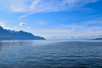  les rives du lac Léman, à Veytaux entre Villeneuve et Montreux  en Suisse