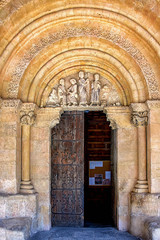Puerta principal de San Millán Segovia