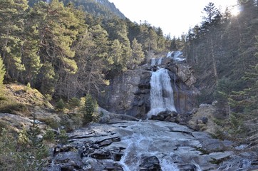 Cascade du pont d'Espagne près de Cauterets, gave de Gaube, Pyrénées, France