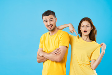 Fototapeta premium happy couple with thumbs up