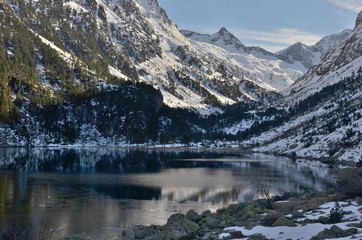  Lac de Gaube, Cauterets, Pyrénées, France