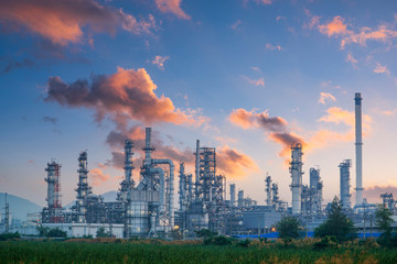 Petrochemical industry with Twilight sky. - obrazy, fototapety, plakaty
