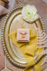 Les alliances des mariés