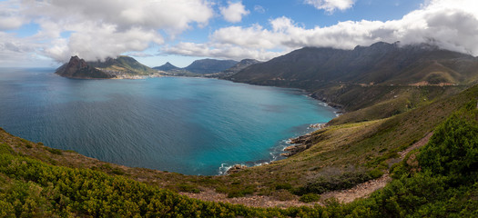 Fototapeta premium Ocean Bay With beautiful Green Mountains in South Africa 