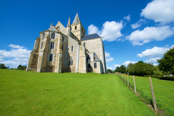Fototapeta na wymiar Cerisy-la-Foret church view