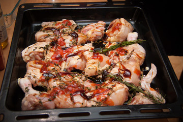 baked chicken pieces in oven sauce