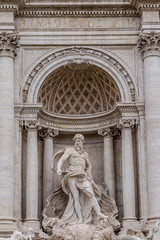 Obraz premium Statues at Trevi fountain (Fontana di Trevi) in Rome, Italy