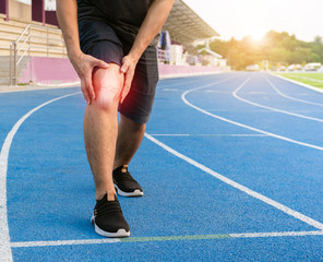 Fototapeta premium Runners to exercise knee joint bone Inflamed