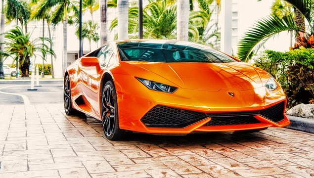 Supercar Lamborghini Aventador orange