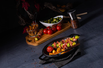 Brussels sprouts - Bacon - skewers with potato widgets