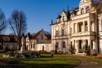  Pałac Buchholtzów, obecnie Liceum Plastyczne, Supraśl, Podlasie, Polska