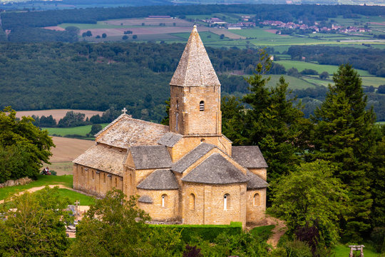 Kirche in Brancion im Burgund in Frankreich