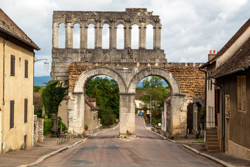 Fototapeta premium Porte d'Arroux in Autun im Burgund