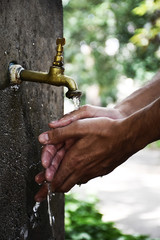 Washing the hands